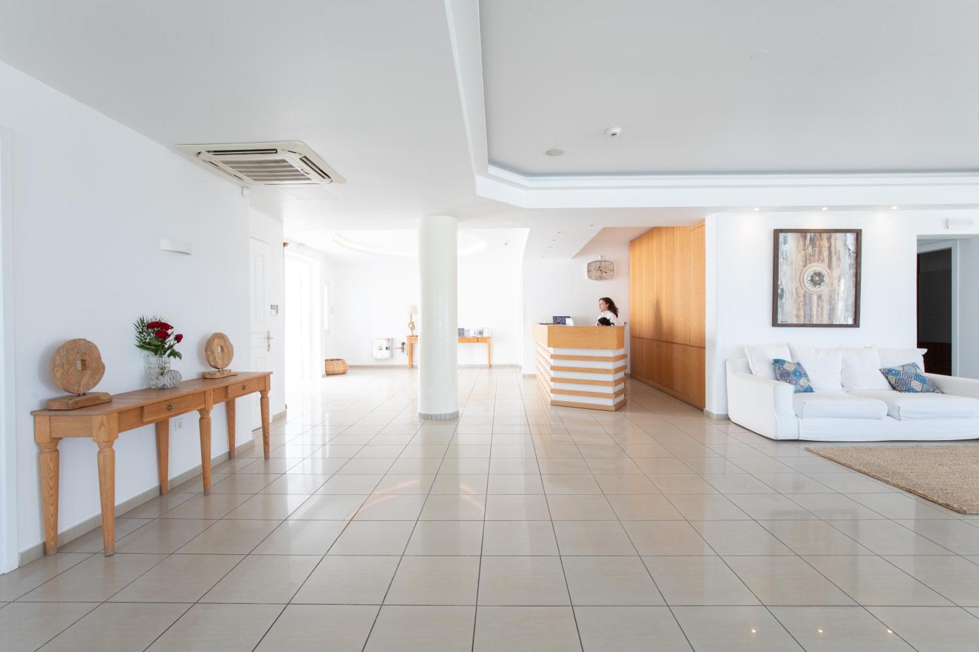 The George Mykonos